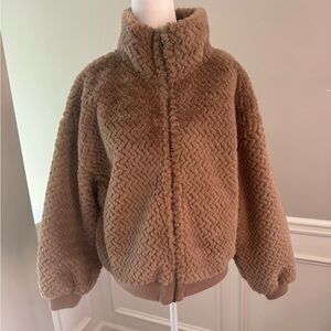 Abercrombie NWT super soft fuzzy coat Size Small